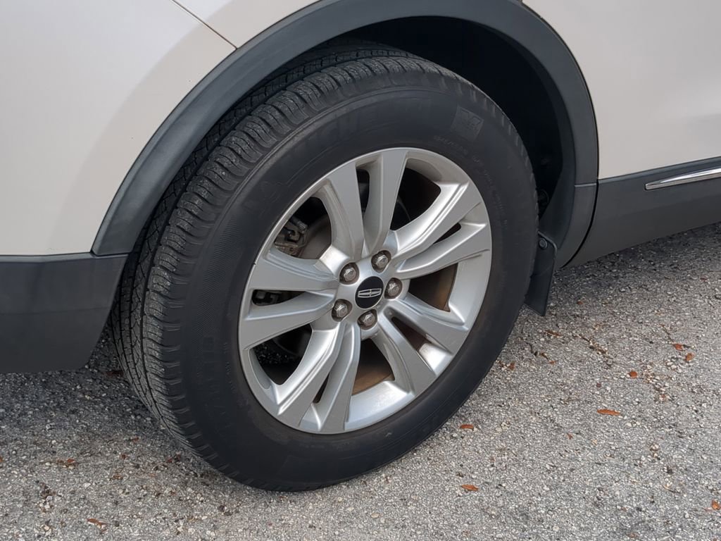 Used 2018 Lincoln MKX Premiere image 12