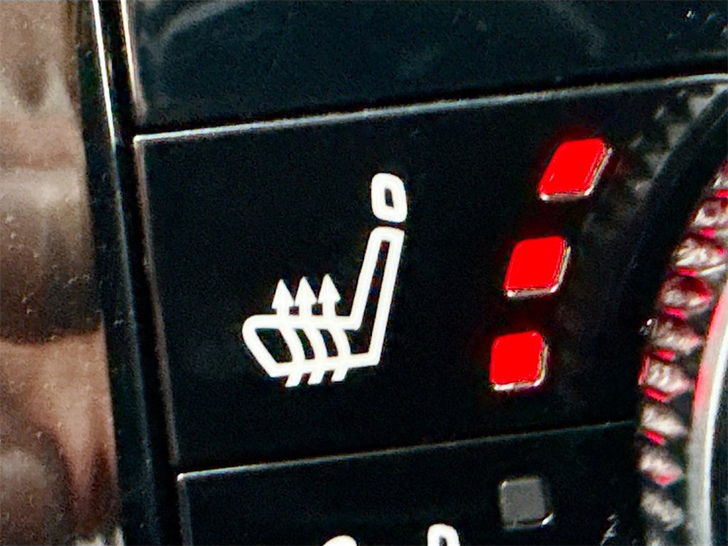 Used 2022 Nissan Pathfinder Platinum w/ Cargo Package image 22