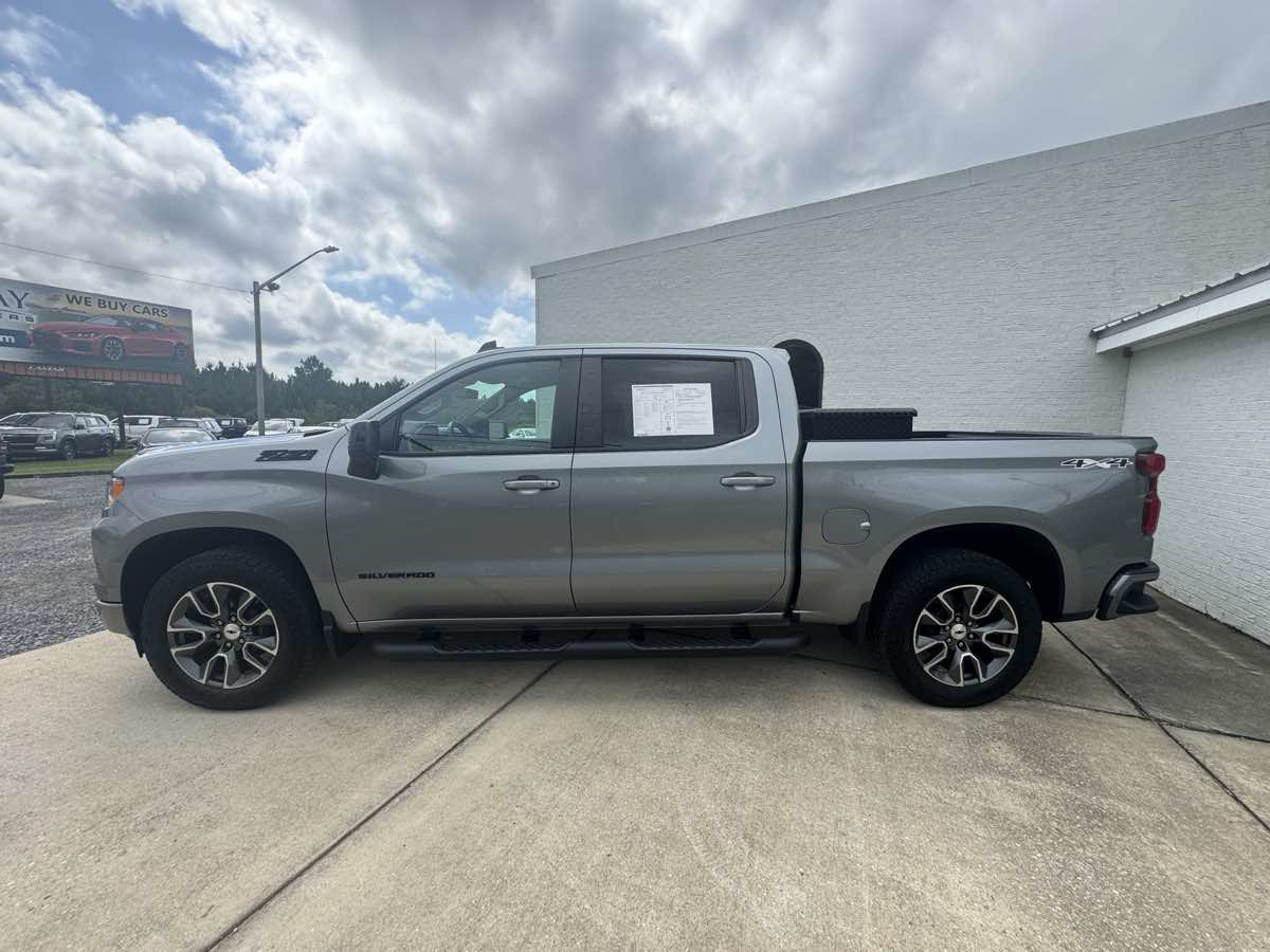 Used 2023 Chevrolet Silverado 1500 RST w/ RST All Star Premium Package AWD/4WD image 2