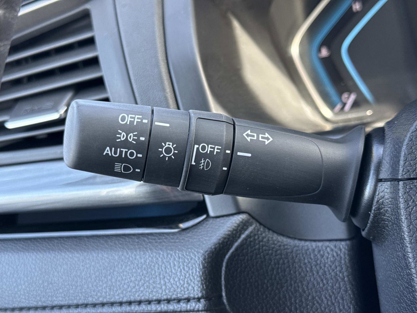 Used 2023 Honda Odyssey Elite image 11