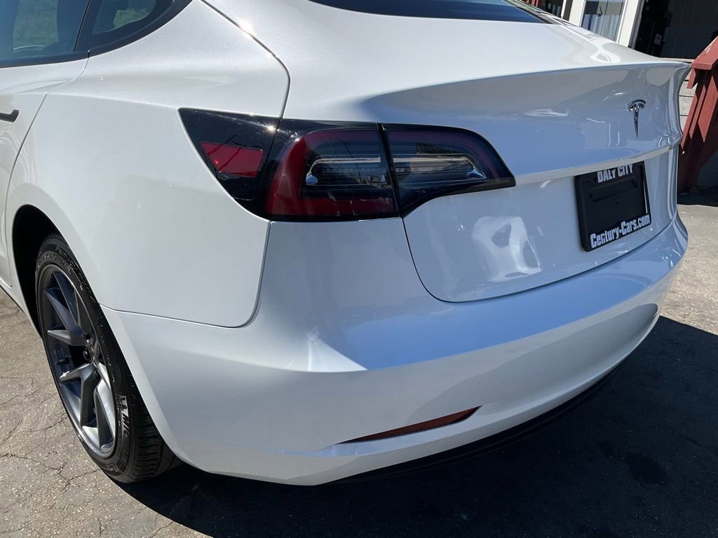 Used 2023 Tesla Model 3 Standard Range image 89