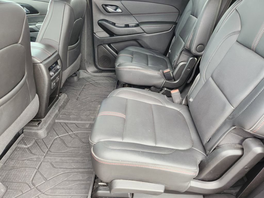 Used 2023 Chevrolet Traverse RS w/ LPO, Floor Liner Package image 34