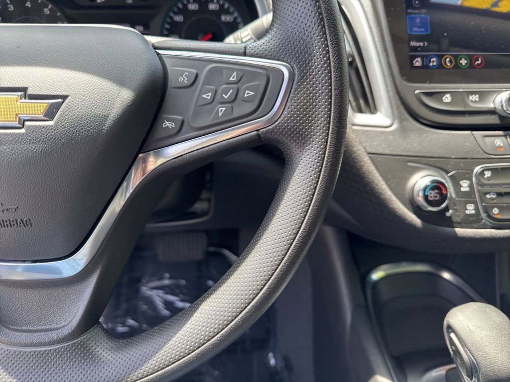 Used 2023 Chevrolet Malibu LT FWD image 25