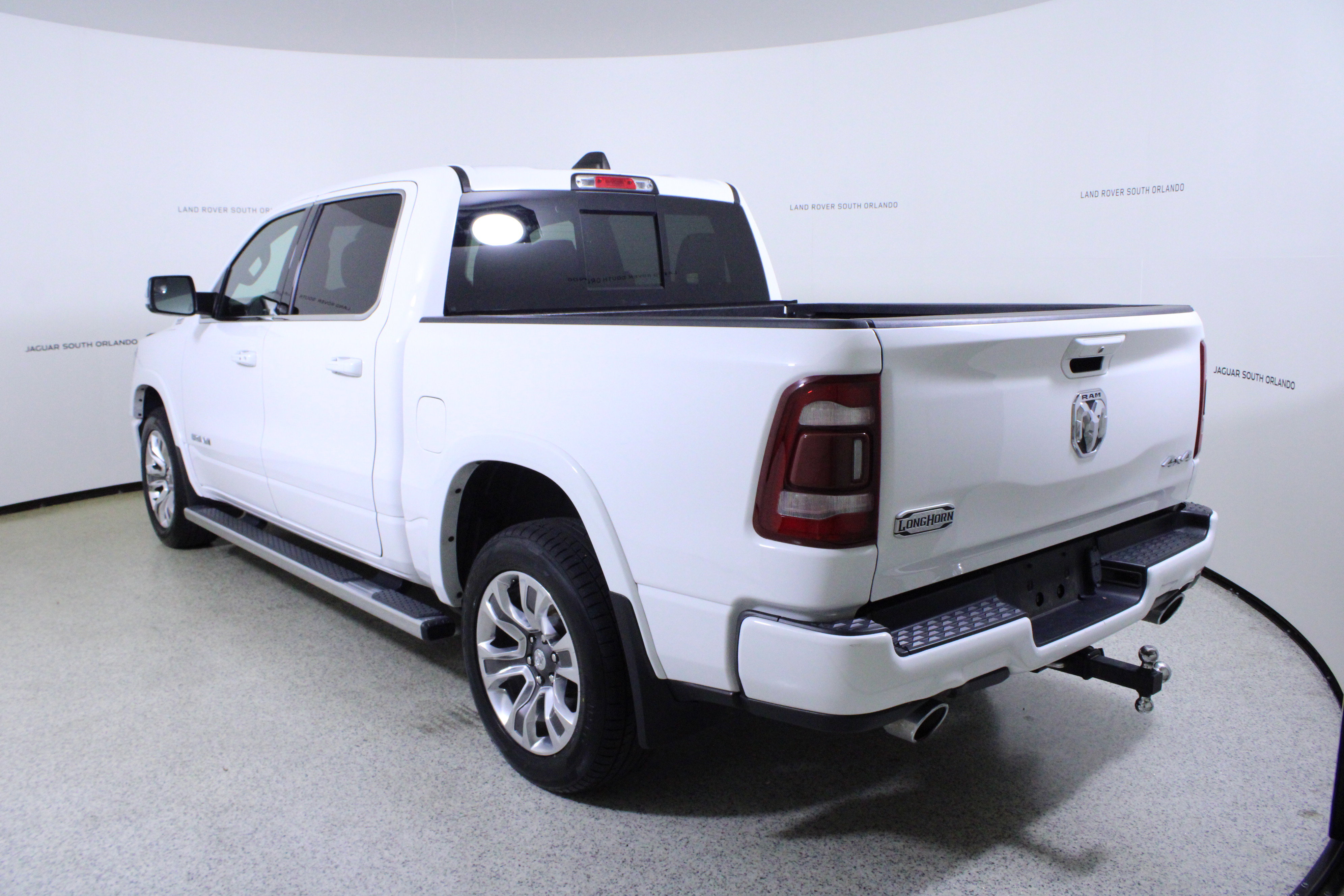 Used 2023 RAM 1500 Limited w/ Body Color Bumper Group image 5