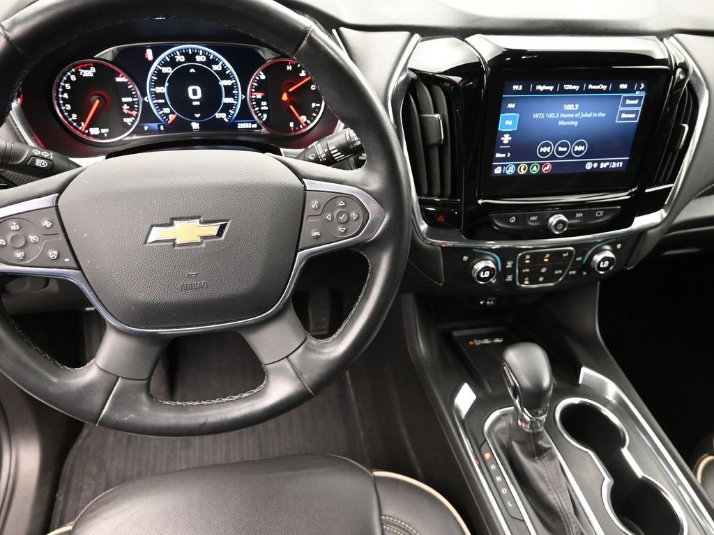 Used 2023 Chevrolet Traverse Premier image 19