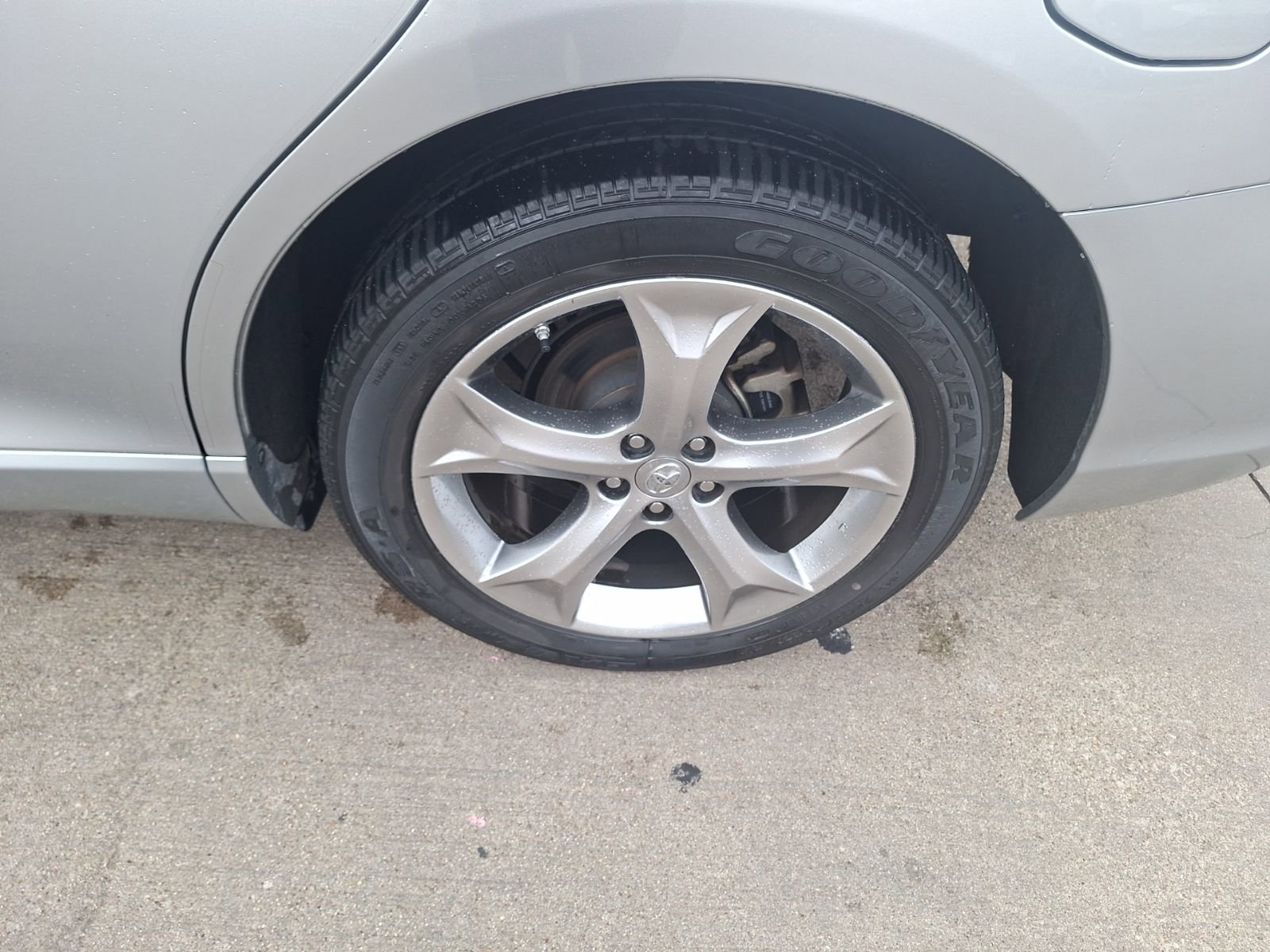 Used 2015 Toyota Venza XLE w/ XLE Premium Package image 11