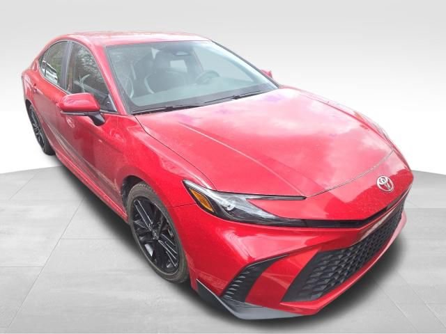 Used 2025 Toyota Camry SE image 7