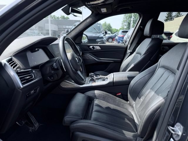 Used 2019 BMW X7 xDrive50i w/ M Sport Package AWD/4WD image 22