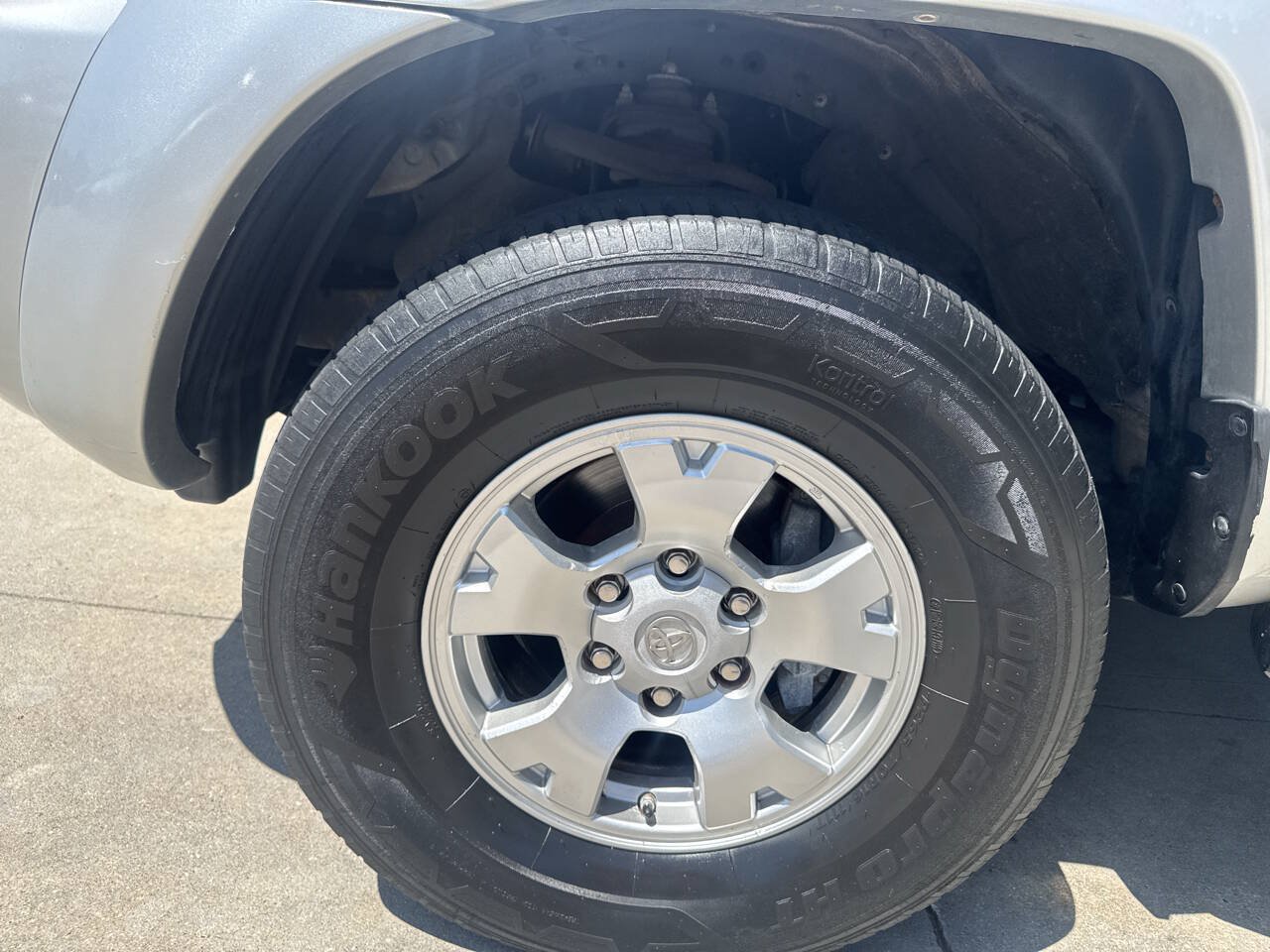 Used 2006 Toyota Tacoma PreRunner w/ TRD Off-Road Pkg #1 RWD image 21