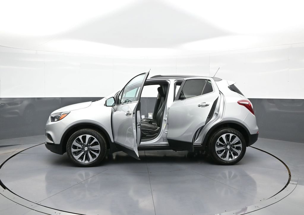 Used 2022 Buick Encore Preferred w/ Safety Package image 42