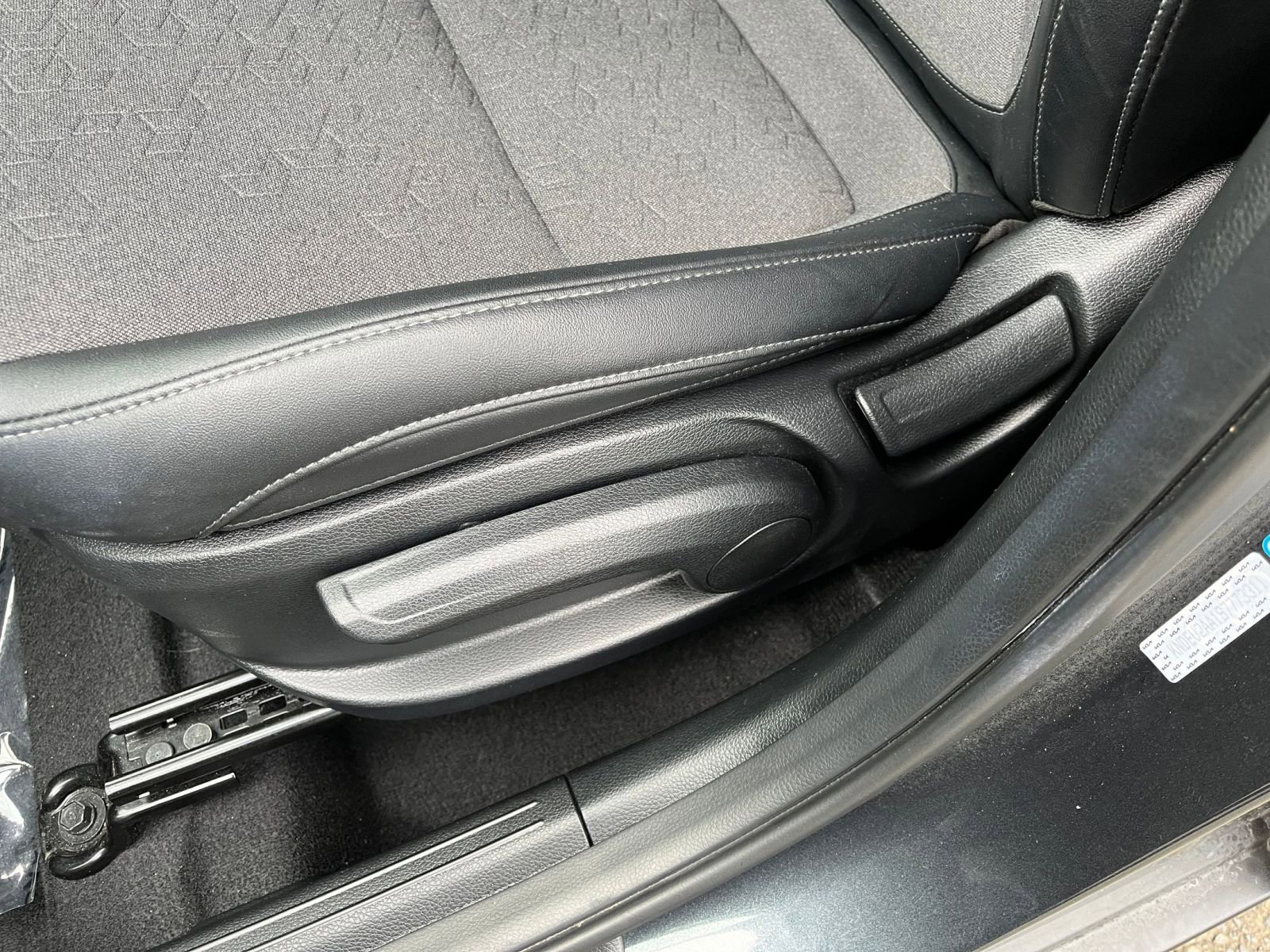 Used 2025 Kia Seltos S image 23