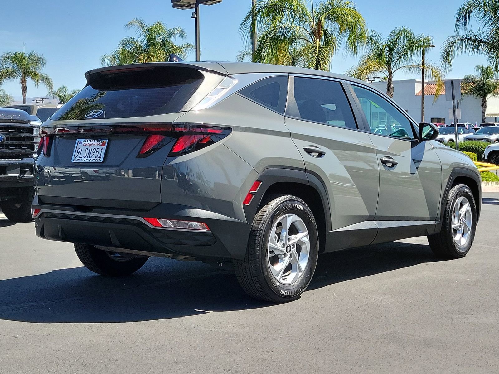 Certified 2024 Hyundai Tucson SE image 3