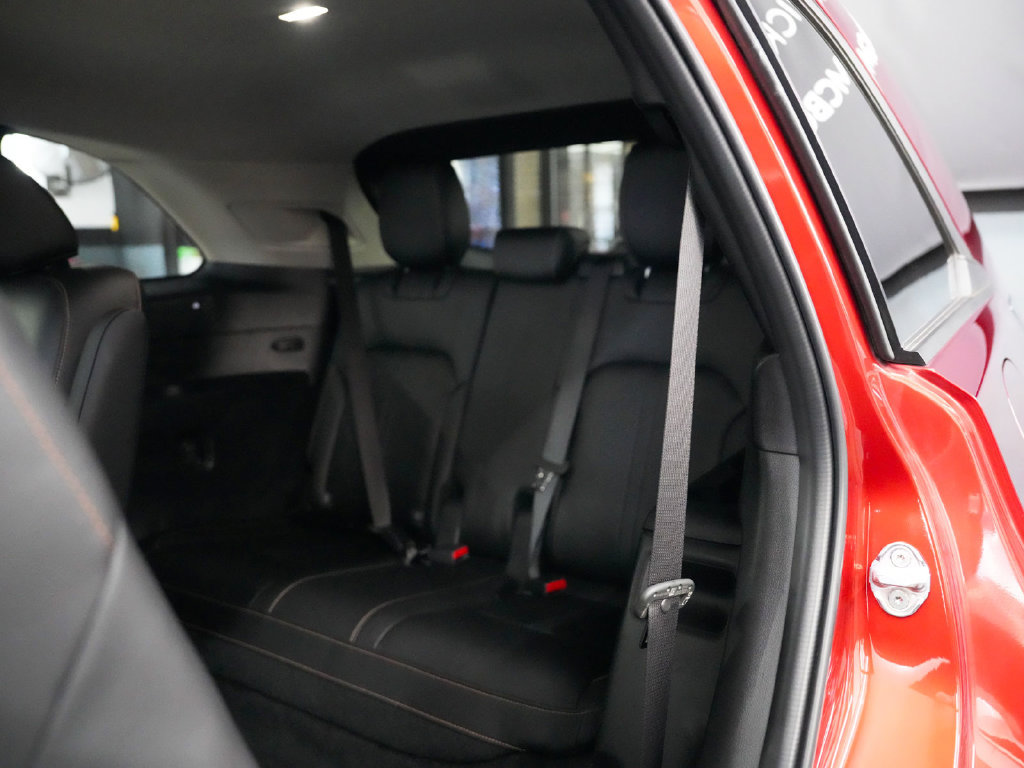 Used 2024 MAZDA CX-90 Plug-In Hybrid w/ Preferred AWD/4WD image 35