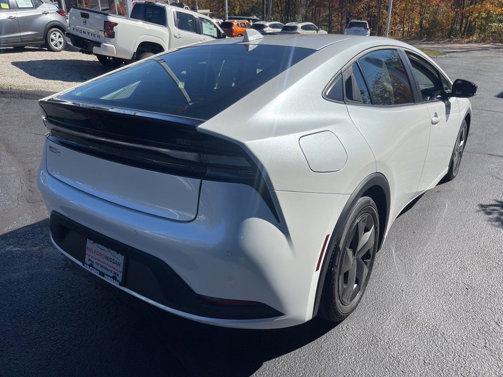 Used 2024 Toyota Prius Prime Premium image 5