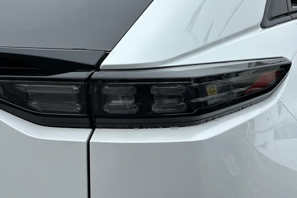 New 2026 Subaru Uncharted Premium image 32