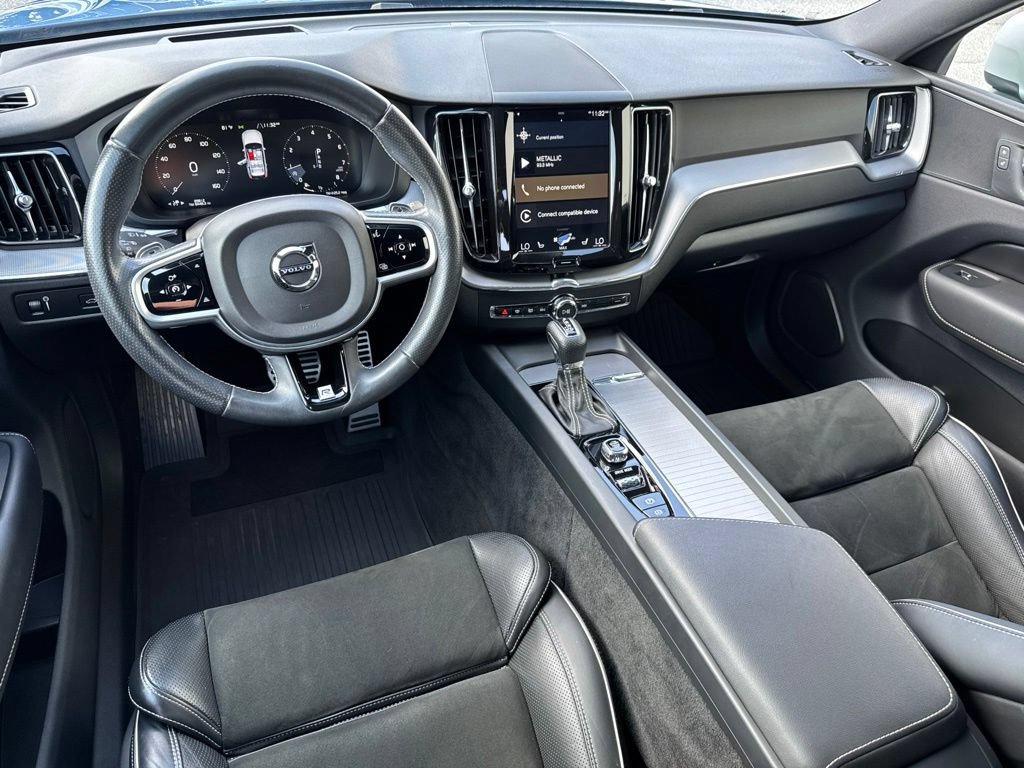 Used 2018 Volvo XC60 T6 R-Design w/ Convenience Package AWD/4WD image 18