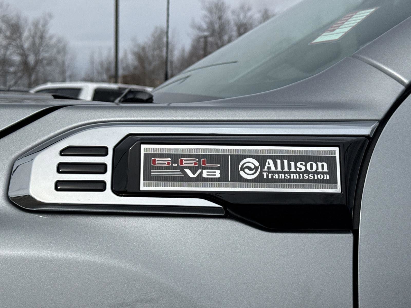 Used 2025 GMC Sierra 3500 SLE w/ SLE Convenience Package image 5