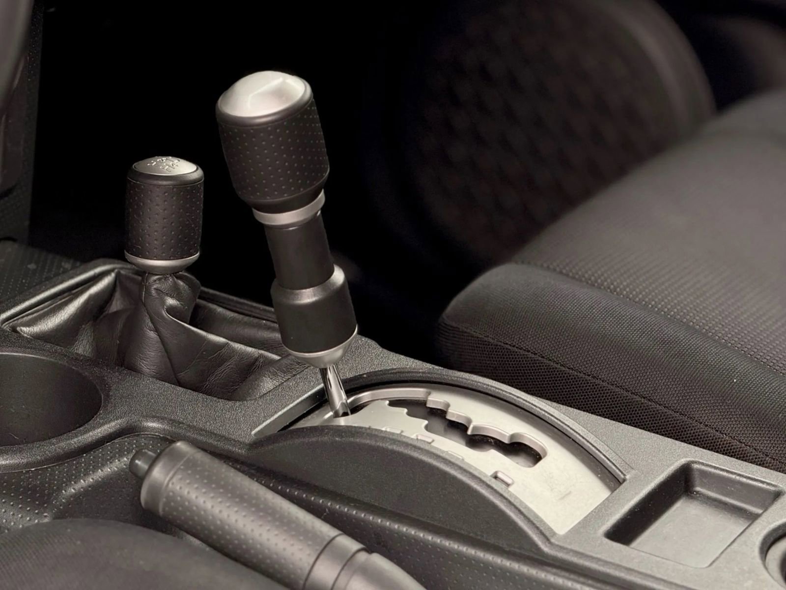 Used 2007 Toyota FJ Cruiser 4WD image 18