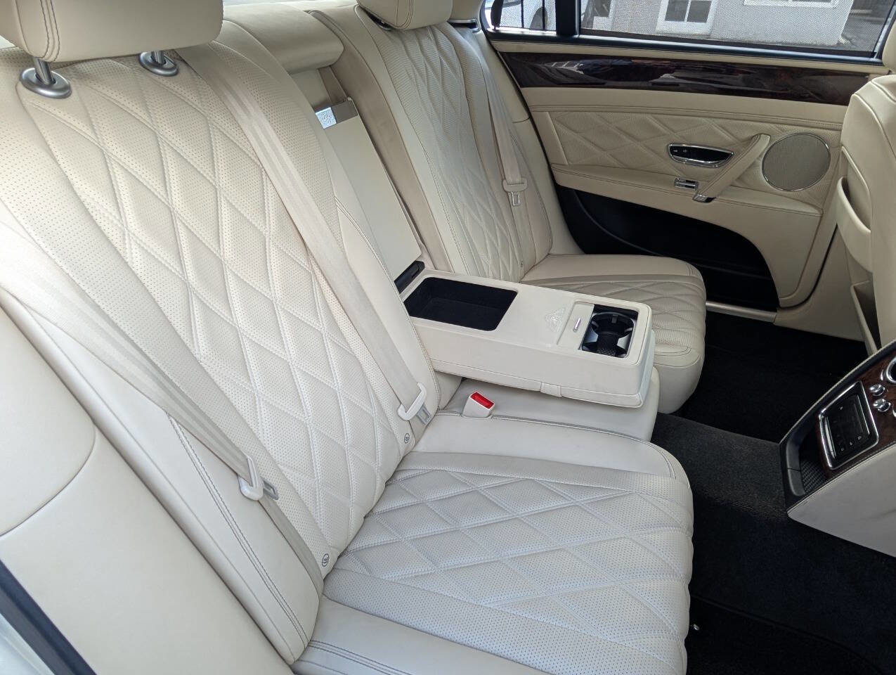 Used 2016 Bentley Flying Spur W12 AWD/4WD image 29