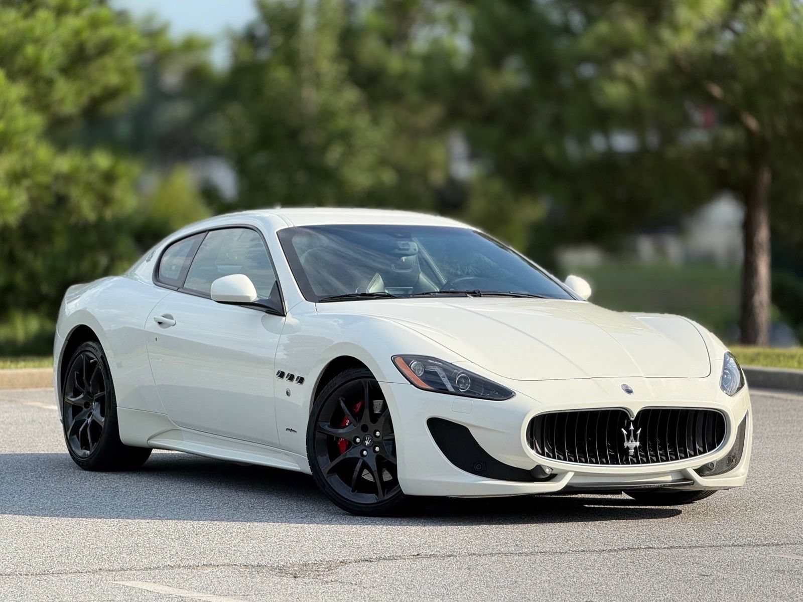 Used 2013 Maserati GranTurismo Sport RWD image 13