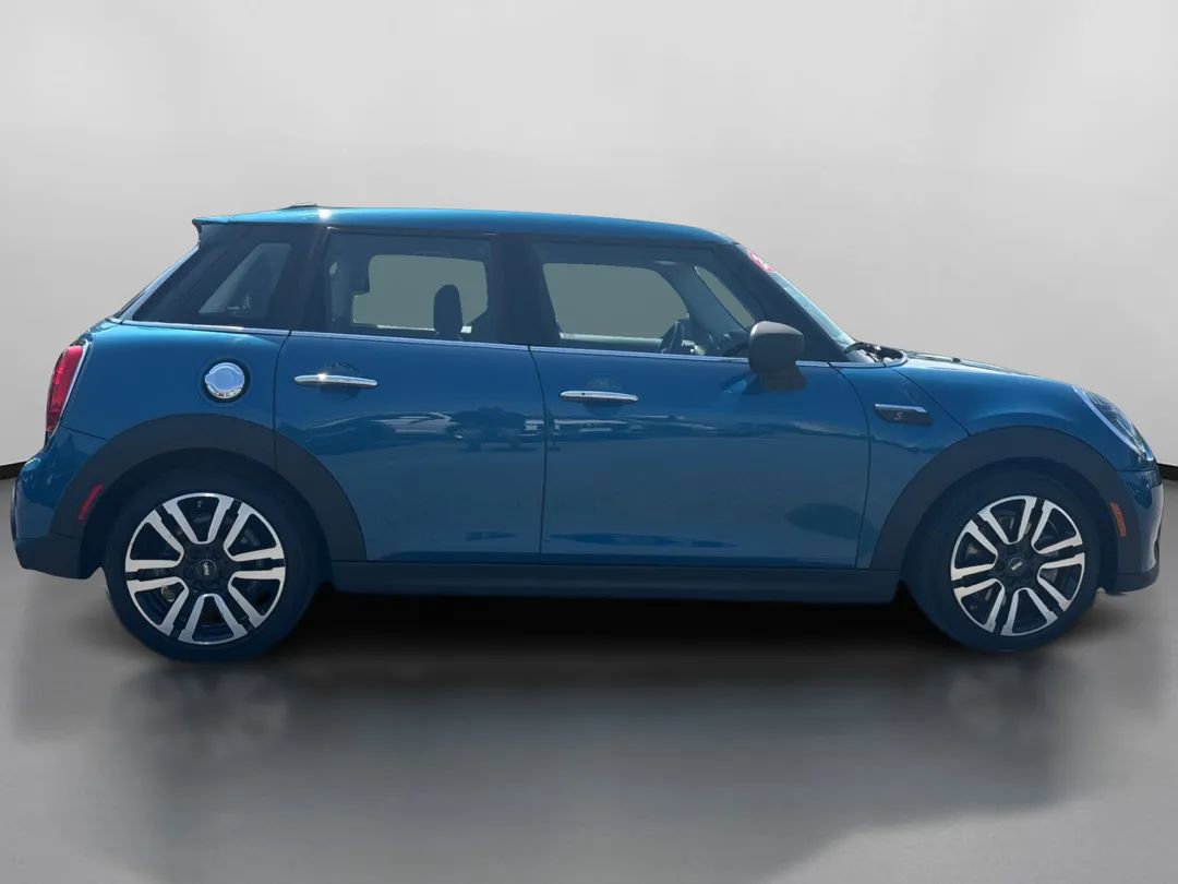 Used 2022 MINI Cooper S image 11