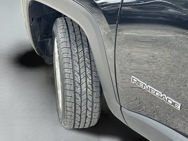 Certified 2023 Jeep Renegade Latitude AWD/4WD image 42