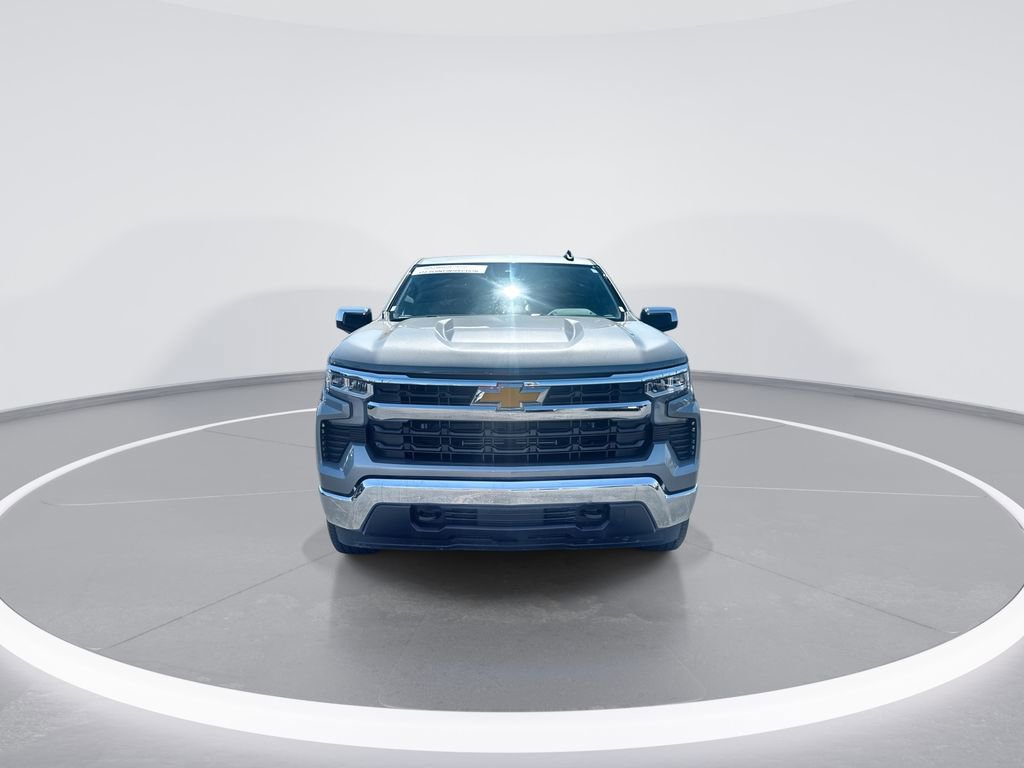 Used 2023 Chevrolet Silverado 1500 LT AWD/4WD image 3