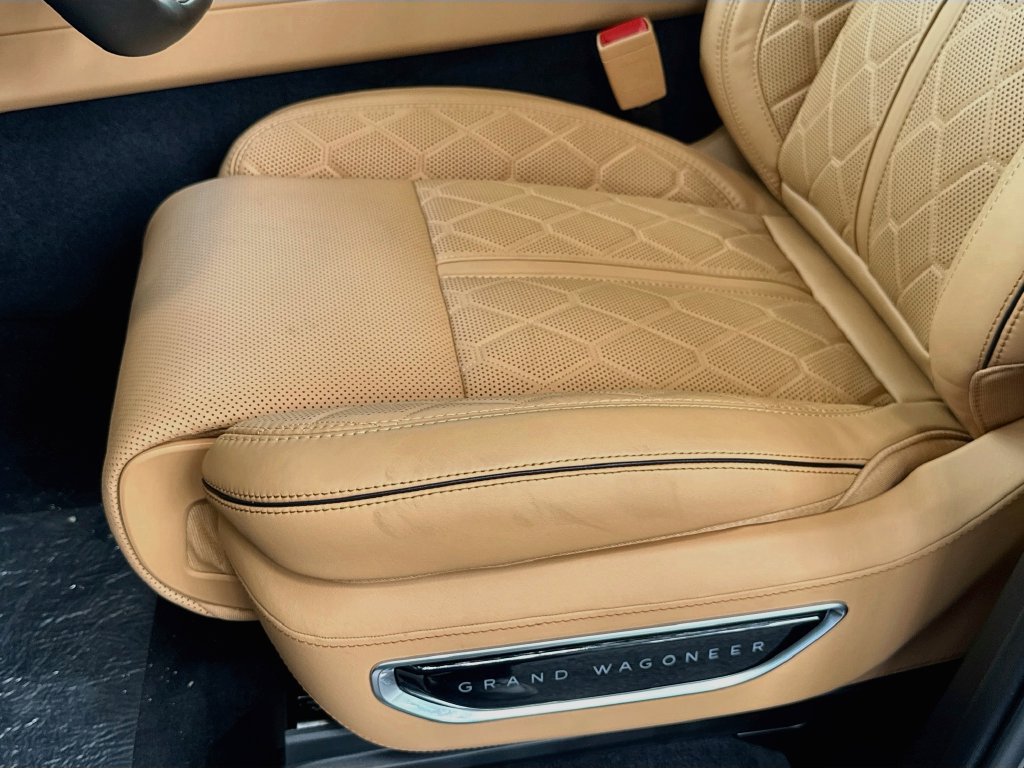 New 2026 Jeep Grand Wagoneer Summit AWD/4WD image 20
