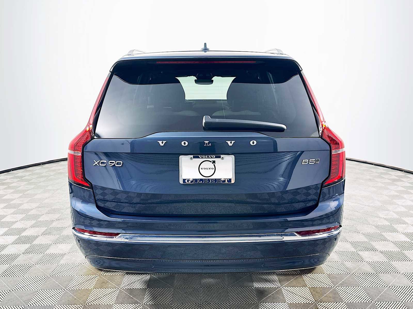 New 2026 Volvo XC90 B5 Core image 6