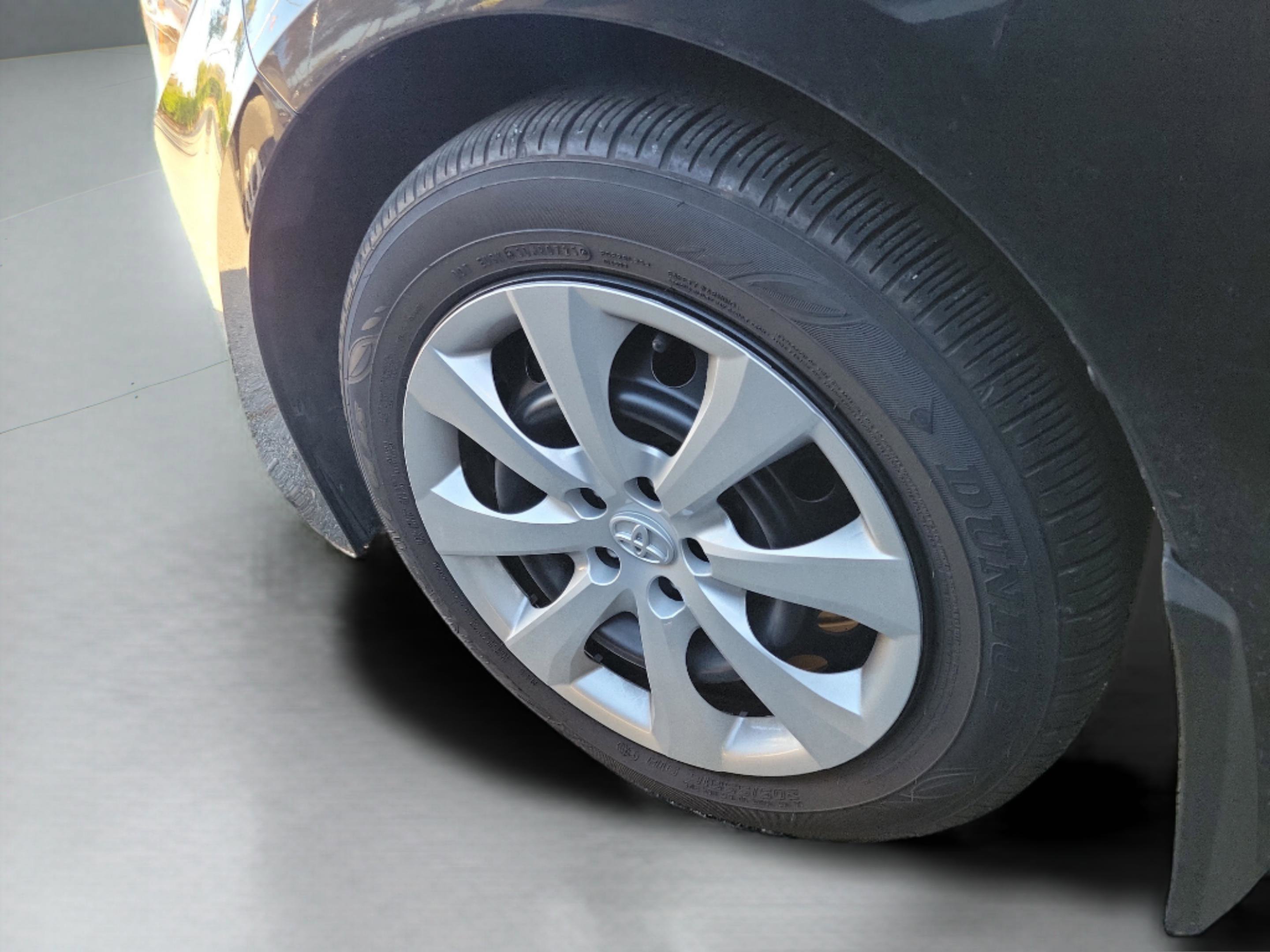 Certified 2025 Toyota Corolla LE image 26