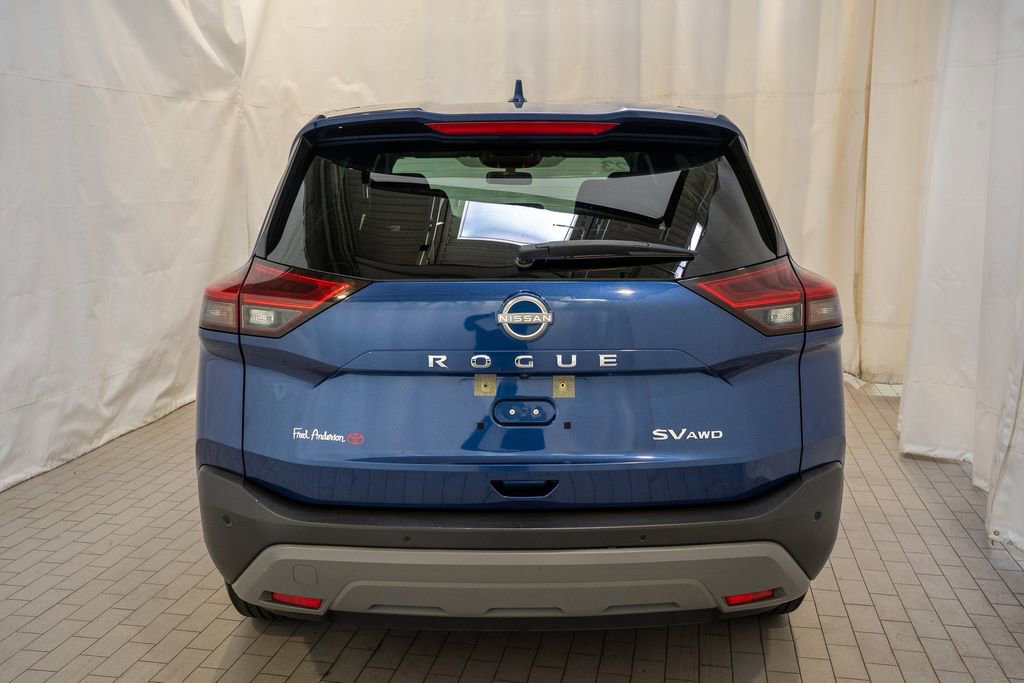 Used 2023 Nissan Rogue SV image 4