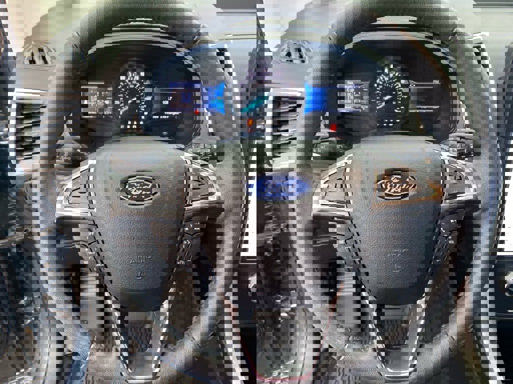 Used 2024 Ford Edge SEL w/ Convenience Package image 10