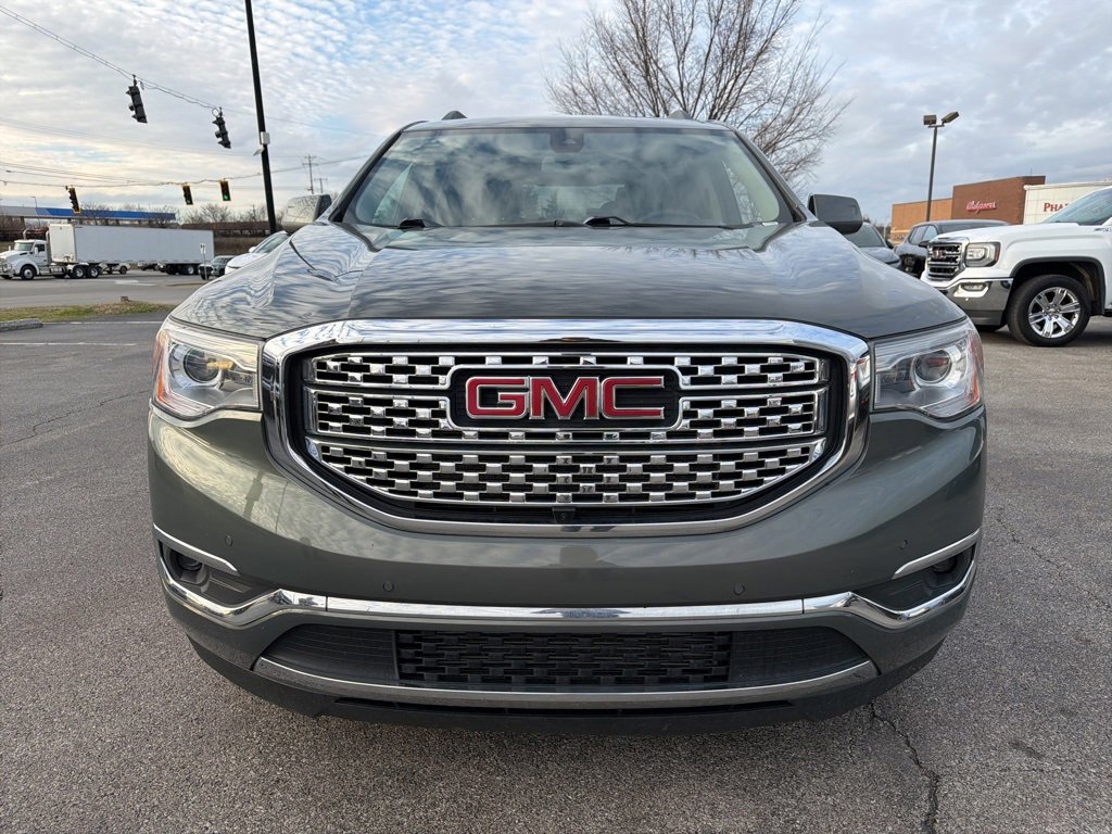 Used 2017 GMC Acadia Denali w/ Technology Package image 2