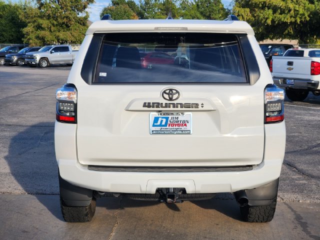 Used 2023 Toyota 4Runner SR5 Premium w/ Moonroof Package AWD/4WD image 6
