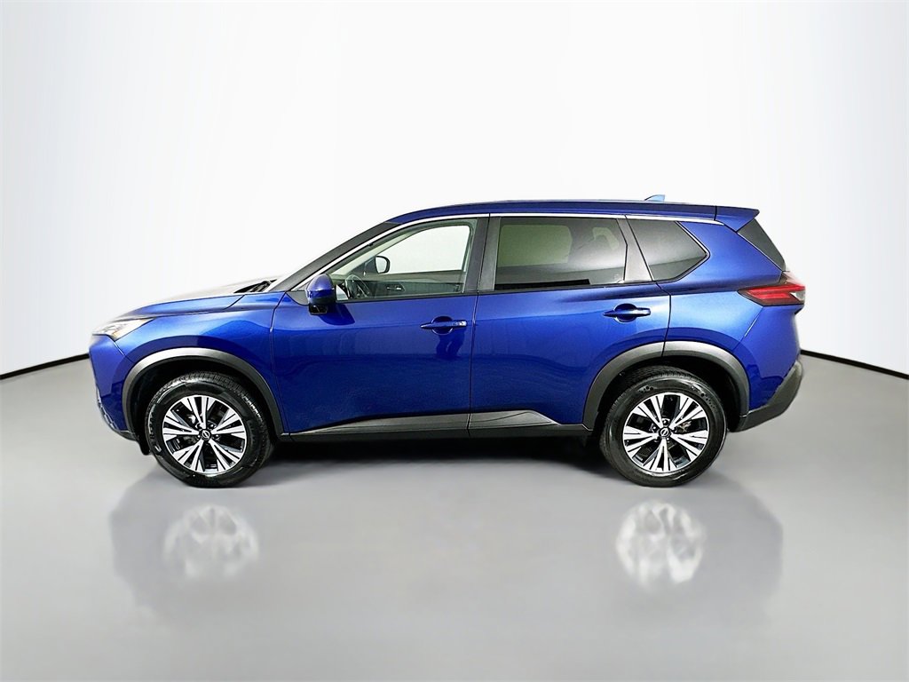 Used 2023 Nissan Rogue SV image 7