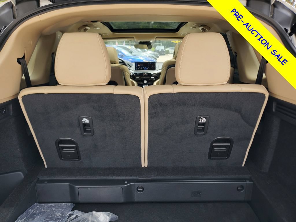 Used 2025 Acura MDX FWD w/ Technology Package image 8