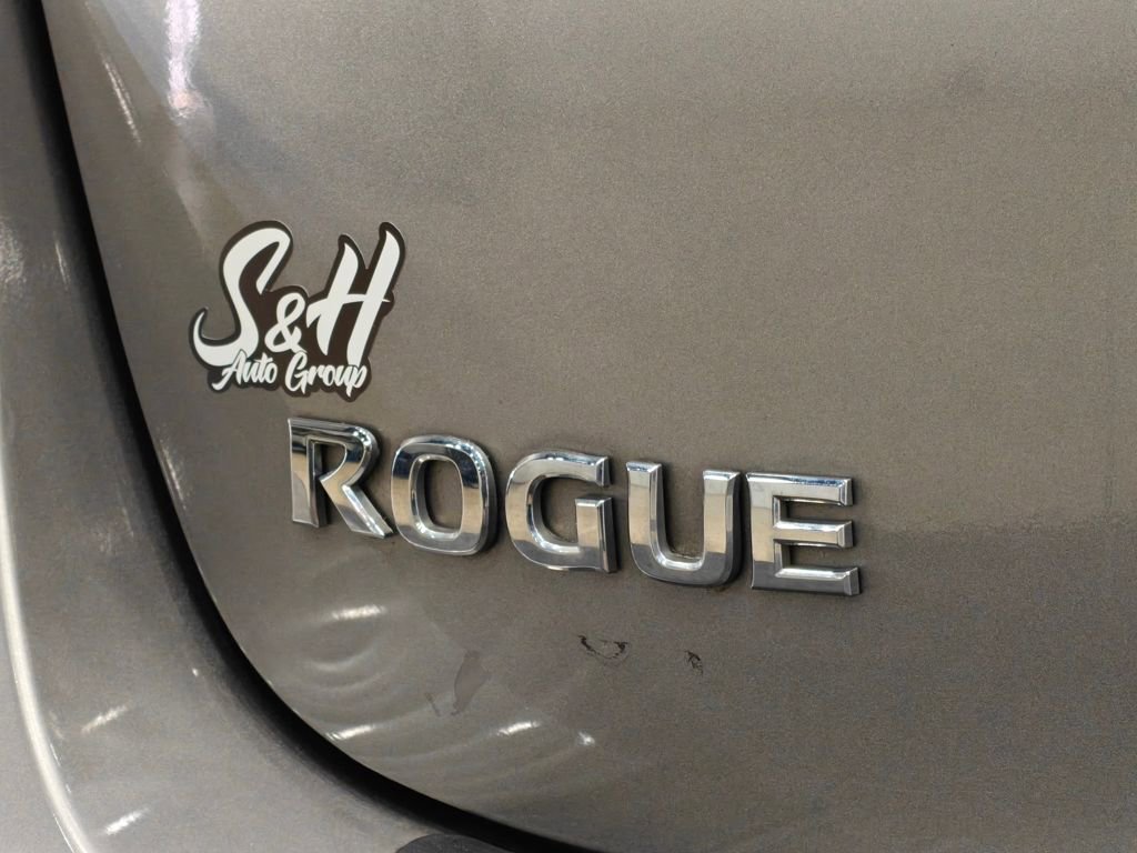 Used 2011 Nissan Rogue SV image 30