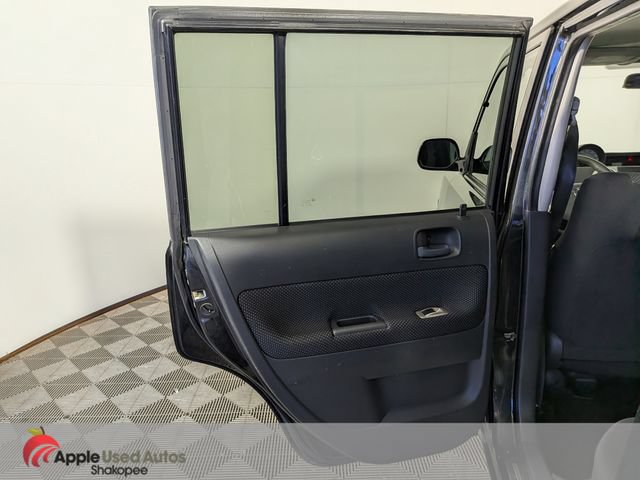 Used 2005 Scion xB FWD image 21
