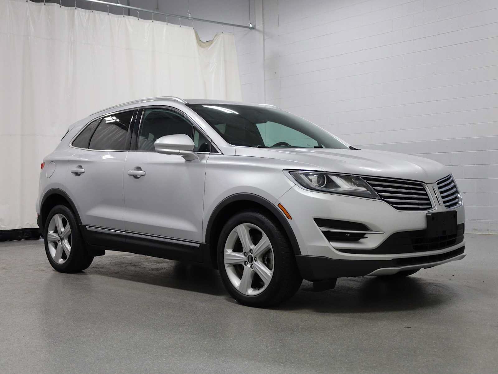 Used 2016 Lincoln MKC Premiere FWD image 13