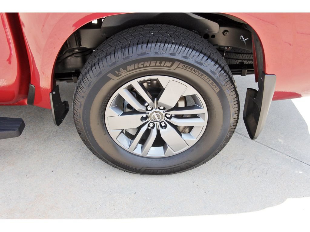 Used 2025 Nissan Frontier SV w/ SV Convenience Package RWD image 6