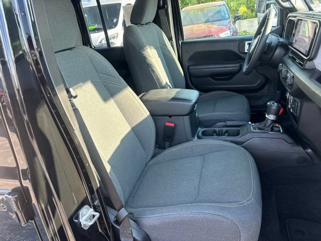 Used 2025 Jeep Wrangler Unlimited Sport AWD/4WD image 19