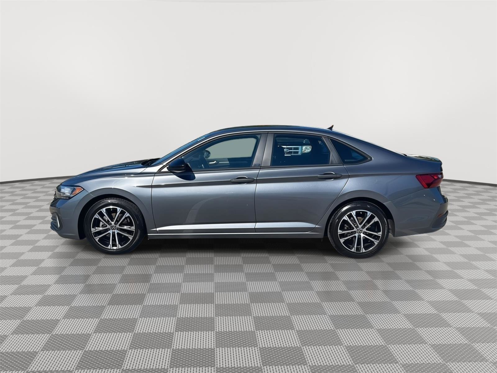 Used 2024 Volkswagen Jetta Sport FWD image 9
