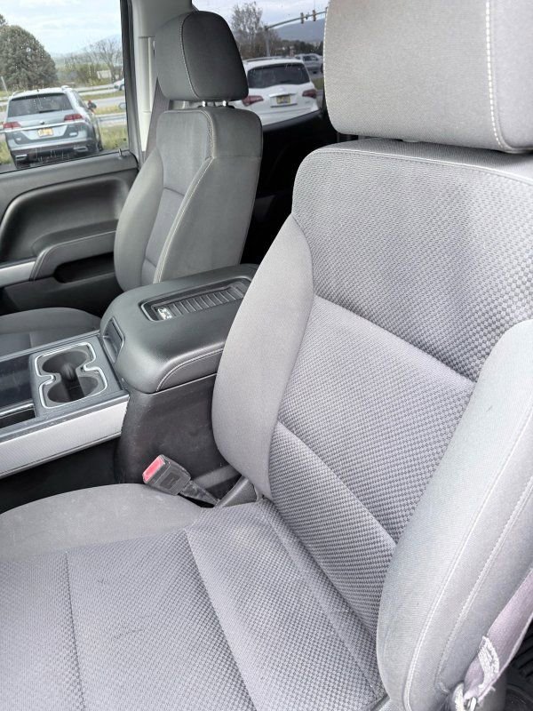 Used 2017 Chevrolet Silverado 1500 LT w/ Rally 2 Edition image 10