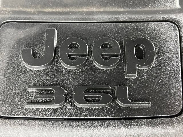 Used 2021 Jeep Grand Cherokee L Overland AWD/4WD image 11