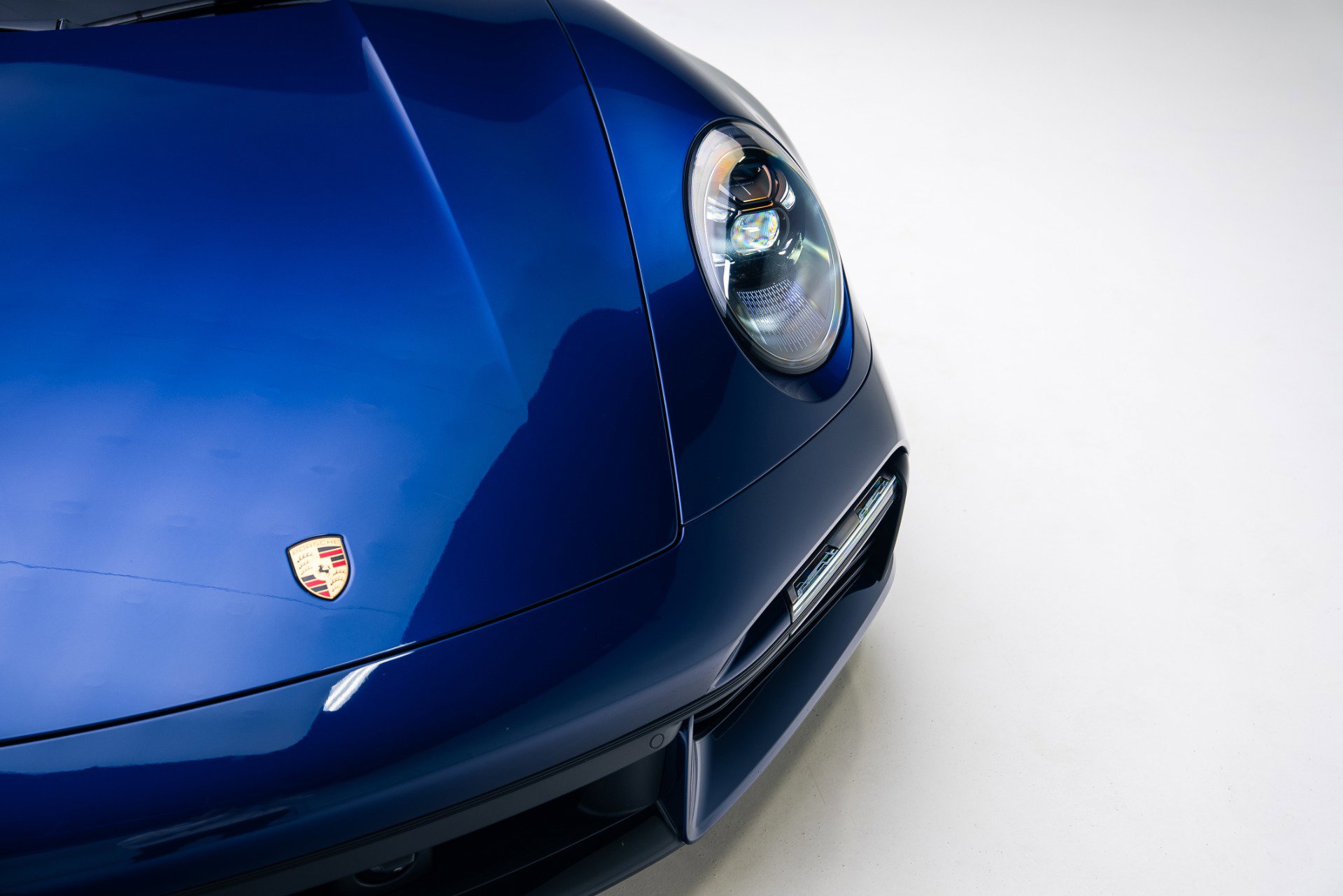 Used 2022 Porsche 911 Turbo S image 8