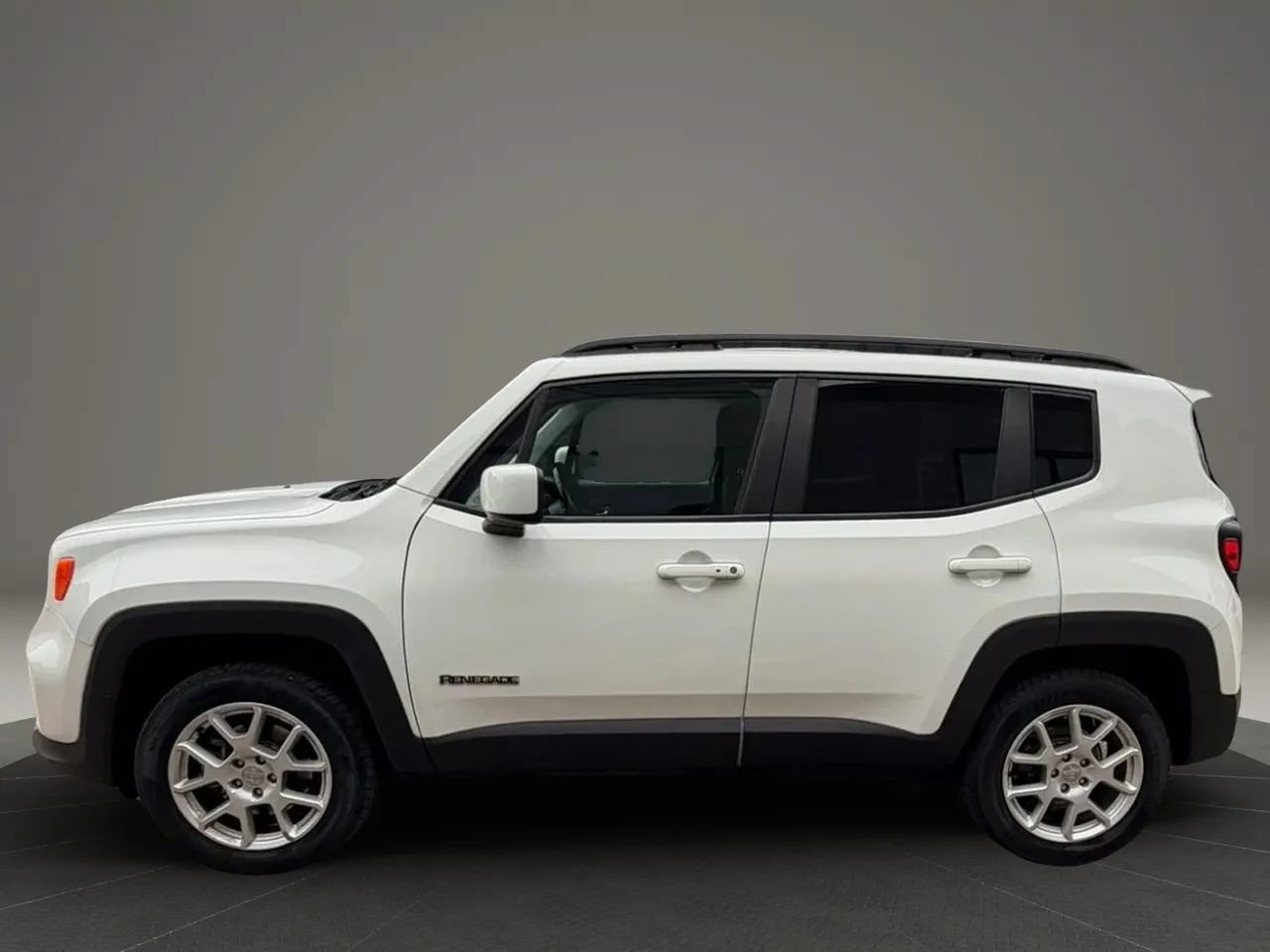 Used 2021 Jeep Renegade Latitude w/ Convenience Group AWD/4WD image 7
