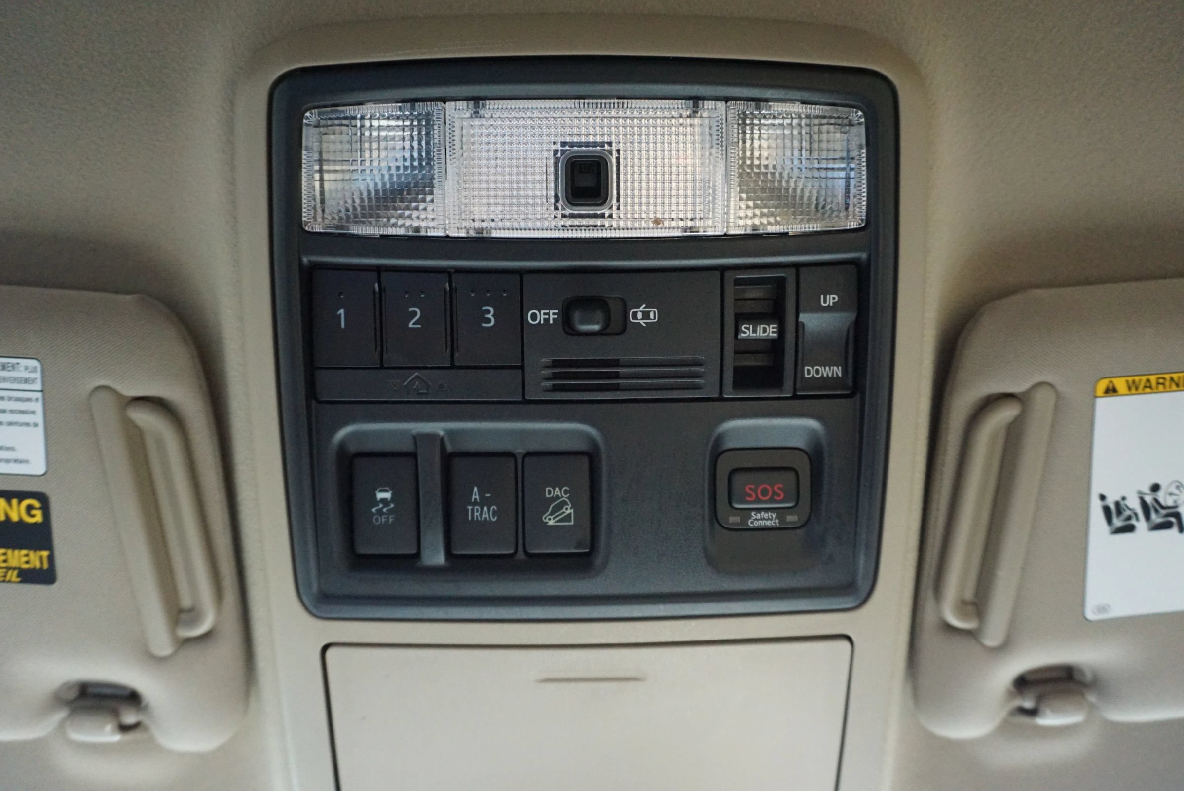 Used 2016 Toyota 4Runner Limited AWD/4WD image 38