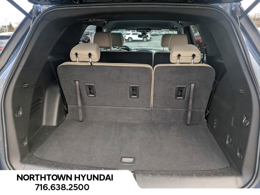 Used 2023 Chevrolet Traverse LS w/ Safety Package image 36