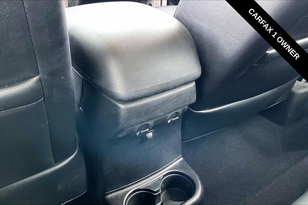 Used 2014 Jeep Wrangler Rubicon w/ Power Convenience Group AWD/4WD image 14