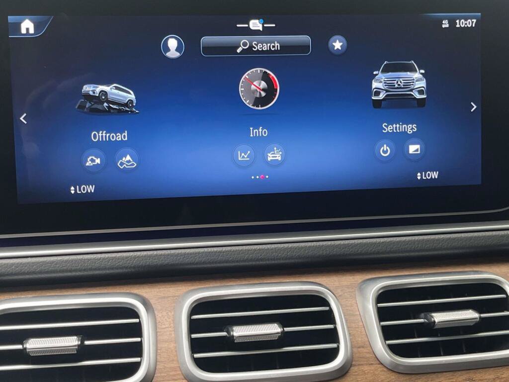 Certified 2025 Mercedes-Benz GLS 450 4MATIC w/ AMG Line Exterior image 29
